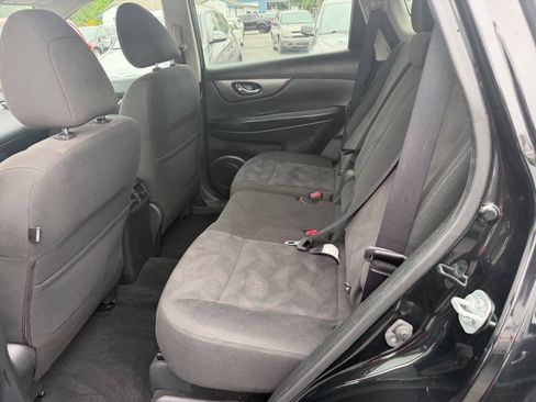 Used 2016 Nissan Rogue SV w/ SV Premium Package FWD image 13