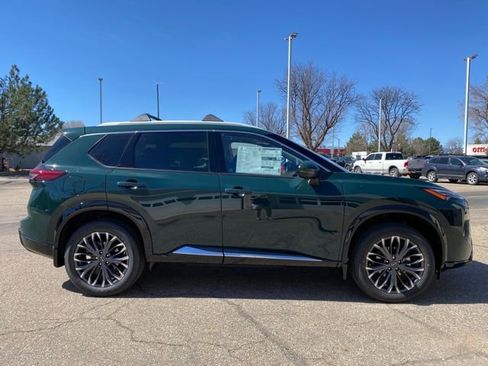 New 2026 Nissan Rogue Platinum image 6