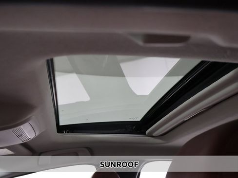 Used 2024 MAZDA MAZDA3 s image 3