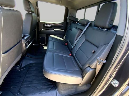 Used 2025 GMC Sierra 1500 SLT AWD/4WD image 21