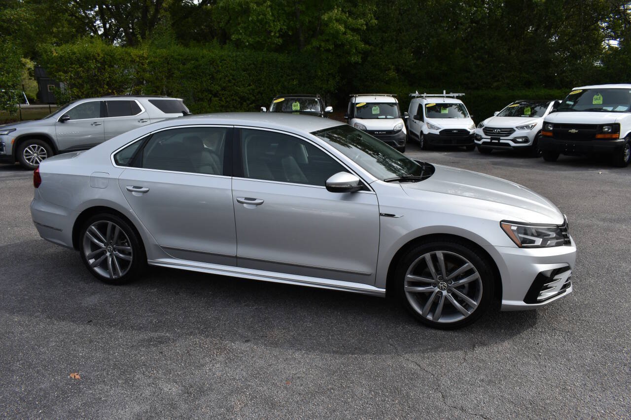 Used 2017 Volkswagen Passat 1.8T R-Line FWD image 36