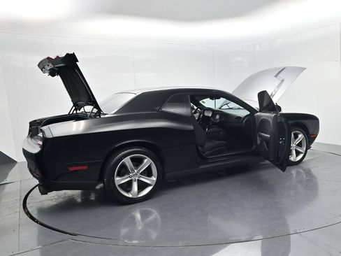 Used 2016 Dodge Challenger R/T RWD image 56