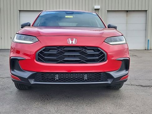 Certified 2025 Honda HR-V Sport image 2