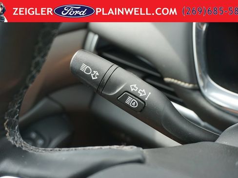 Used 2023 Chevrolet Traverse LT w/ LT Premium Package AWD/4WD image 30
