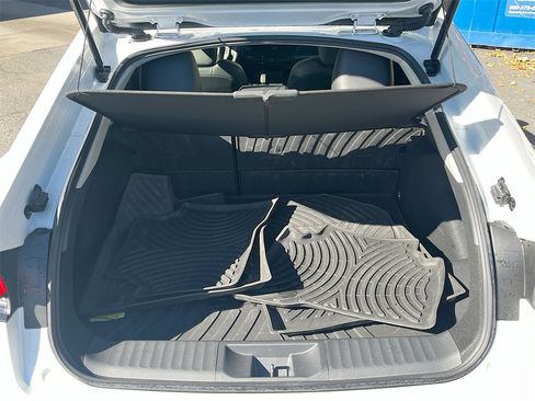 Used 2024 Toyota Prius XLE image 26