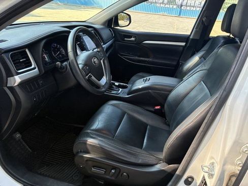 Used 2016 Toyota Highlander XLE FWD image 21