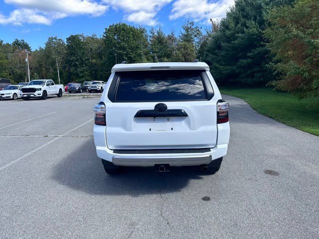 Used 2024 Toyota 4Runner TRD Off-Road Premium w/ Off Road Premium Plus Package AWD/4WD image 4