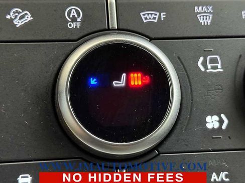 Used 2025 Land Rover Defender 110 S AWD/4WD image 36
