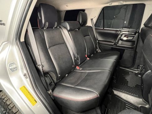 Used 2018 Toyota 4Runner TRD Off-Road Premium image 13