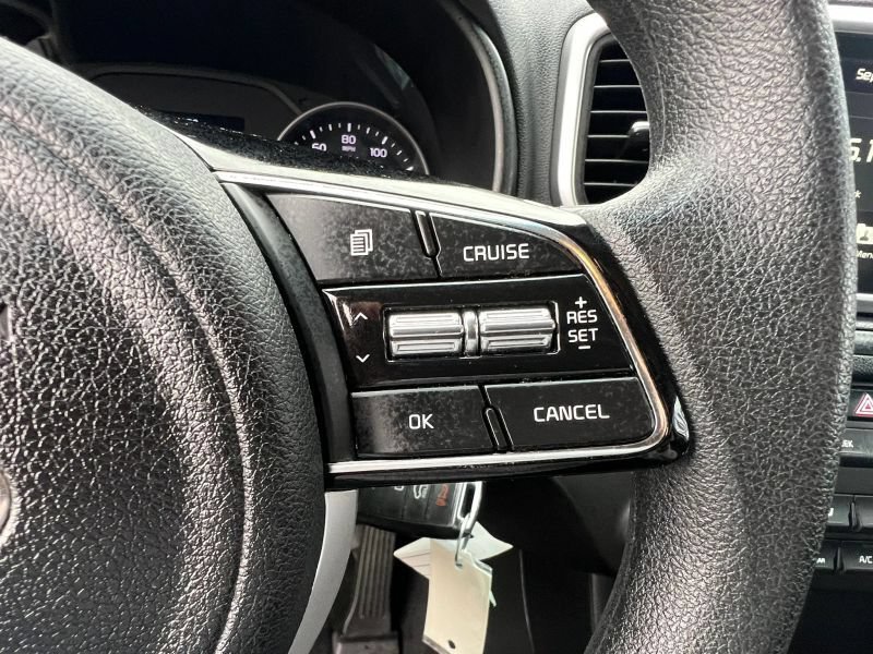 Used 2020 Kia Sportage LX AWD/4WD image 32