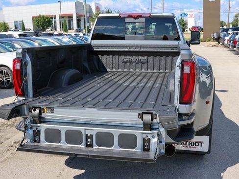 New 2026 GMC Sierra 3500 Denali w/ Technology Package image 9