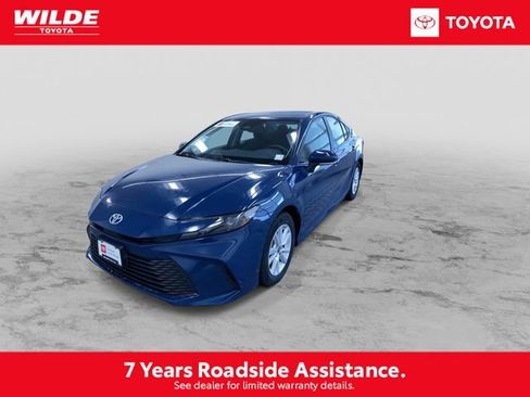 Certified 2025 Toyota Camry LE image 5