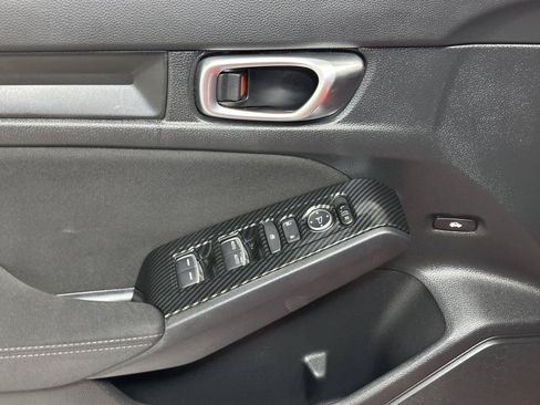 Used 2023 Honda Civic Sport image 21
