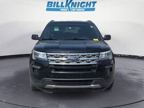 Used 2018 Ford Explorer XLT FWD image 8