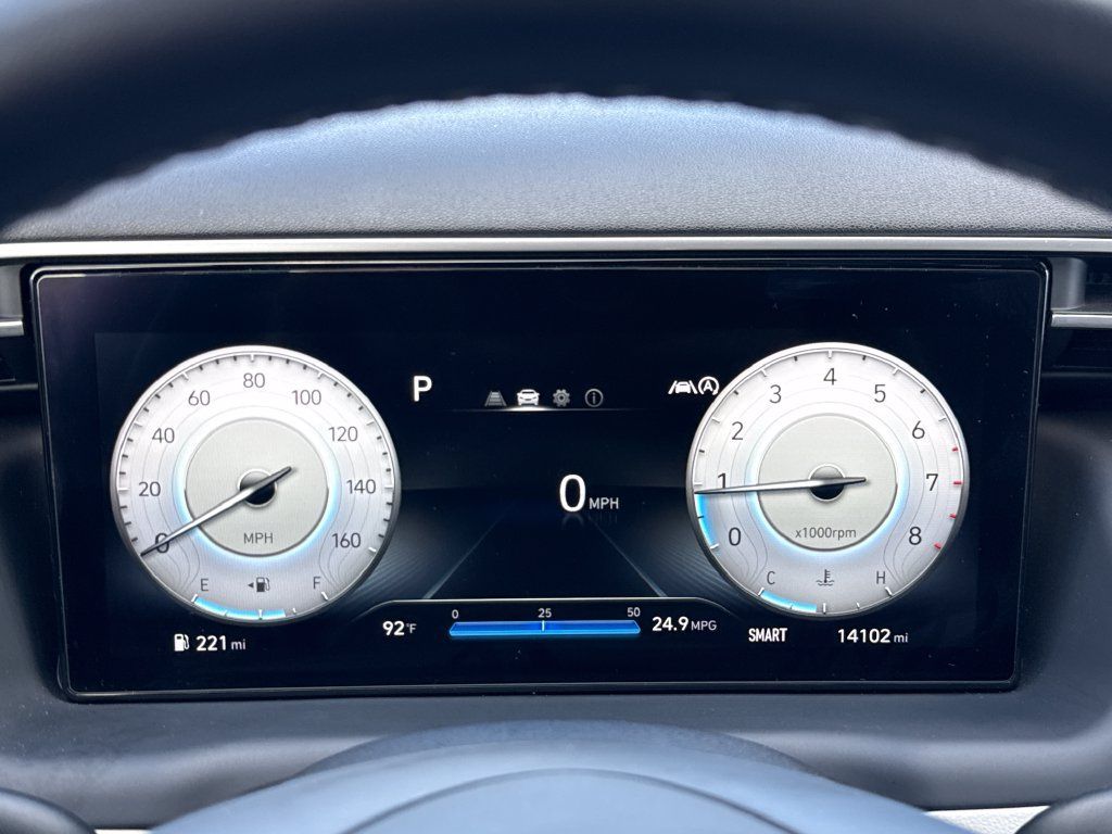 Used 2022 Hyundai Tucson SEL w/ Convenience + Premium Package FWD image 18