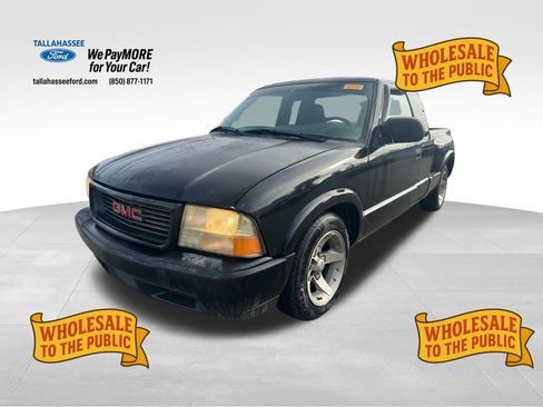 Used 2001 GMC Sonoma SLS w/ Hot Looks Pkg image 1