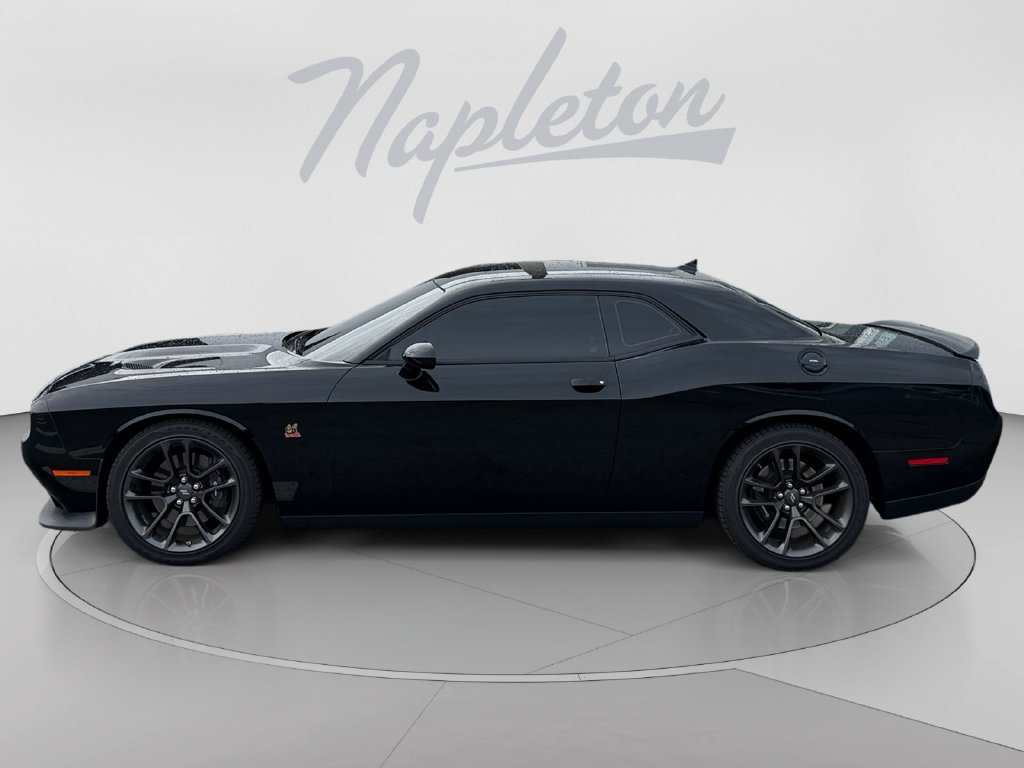 Used 2022 Dodge Challenger R/T Scat Pack w/ Driver Convenience Group RWD image 2