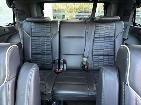Used 2022 Cadillac Escalade Sport Platinum image 12