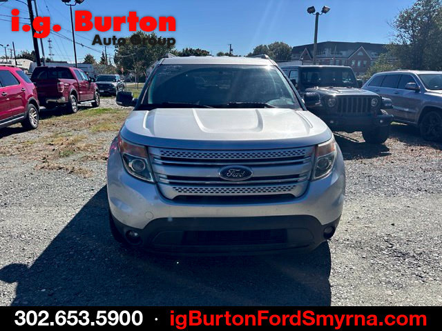 Used 2014 Ford Explorer XLT w/ Equipment Group 202A AWD/4WD image 2