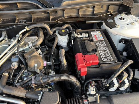 Used 2025 Nissan Altima 2.5 SV FWD image 34