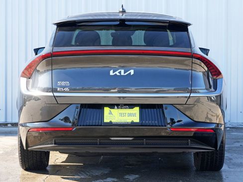 Used 2022 Kia EV6 Wind image 10