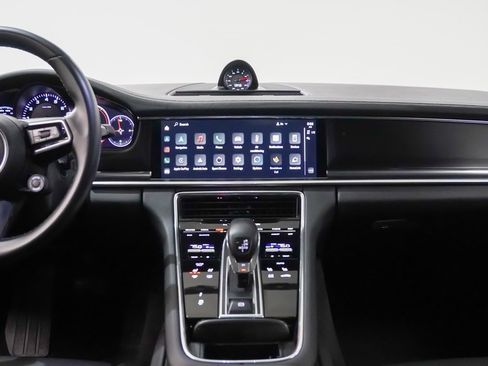 Used 2022 Porsche Panamera Platinum Edition image 21