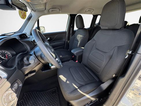 Used 2022 Jeep Renegade Latitude w/ Convenience Group image 26