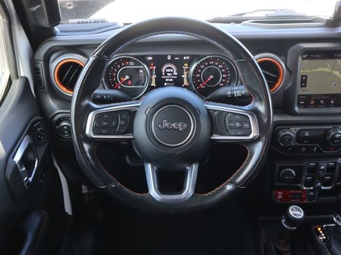 Used 2022 Jeep Gladiator Mojave image 12