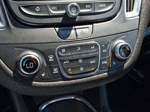 Used 2024 Chevrolet Malibu LT FWD image 16