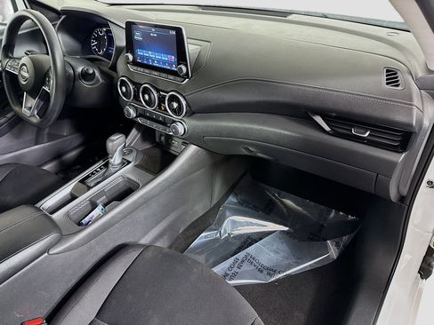 Used 2025 Nissan Sentra SV image 30