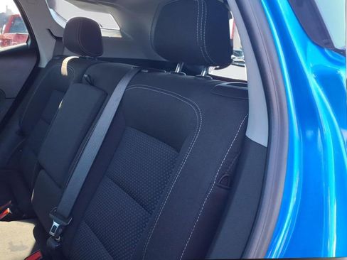 Used 2024 GMC Terrain SLE image 27