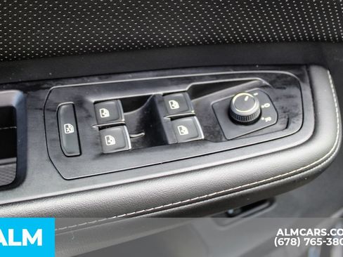 Used 2025 Volkswagen Atlas Cross Sport SE AWD/4WD image 39