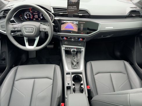 New 2025 Audi Q3 2.0T Premium image 26