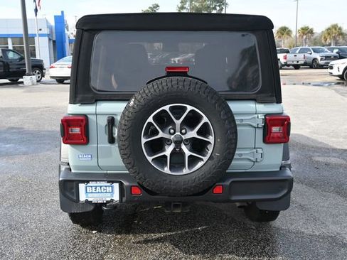 Used 2024 Jeep Wrangler Sport S image 4