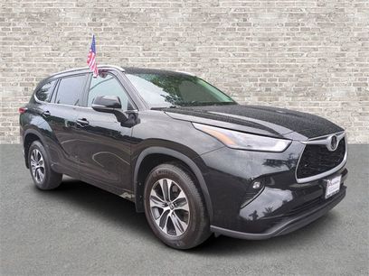 Used 2022 Toyota Highlander XLE