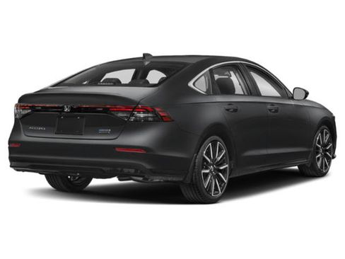 Used 2024 Honda Accord Touring image 3