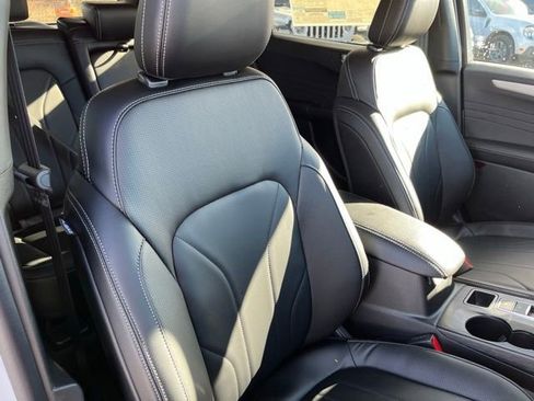 New 2026 Ford Escape Platinum w/ Premium Technology Package image 23
