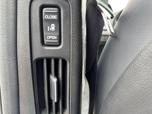 Used 2023 Honda Odyssey EX-L image 25