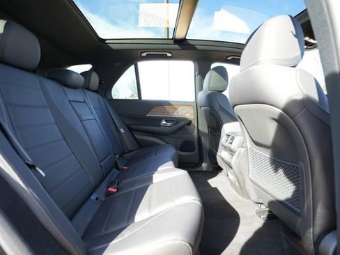 Certified 2025 Mercedes-Benz GLE 580 4MATIC image 44