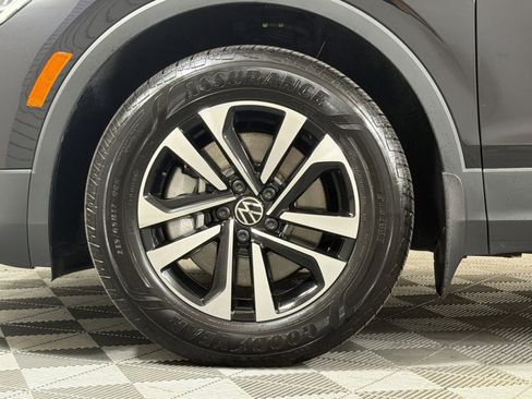 Used 2024 Volkswagen Tiguan S image 12