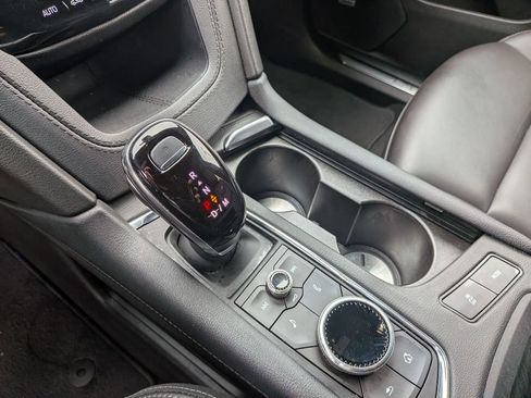 Certified 2024 Cadillac XT5 Luxury image 21