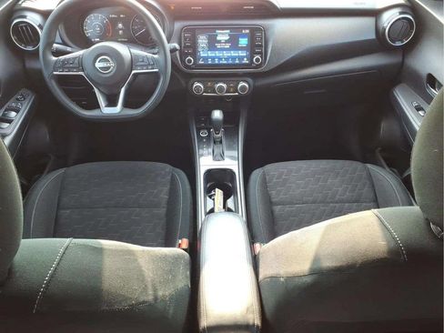 Used 2024 Nissan Kicks SV FWD image 11