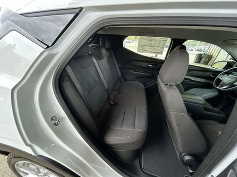 New 2027 Chevrolet Bolt LT w/ Comfort Package FWD image 24