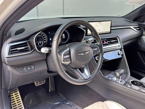 Used 2025 Genesis G70 3.3T Advanced w/ Sport Prestige Package RWD image 14