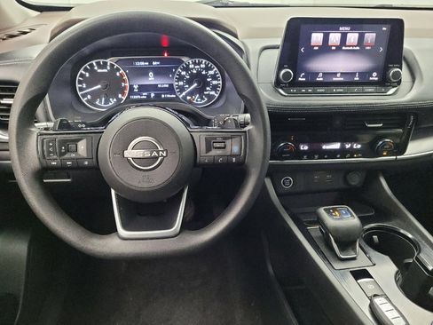 Used 2022 Nissan Rogue SV AWD/4WD image 22