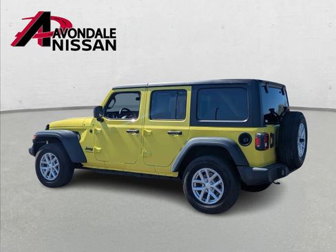 Used 2023 Jeep Wrangler Sport S image 4