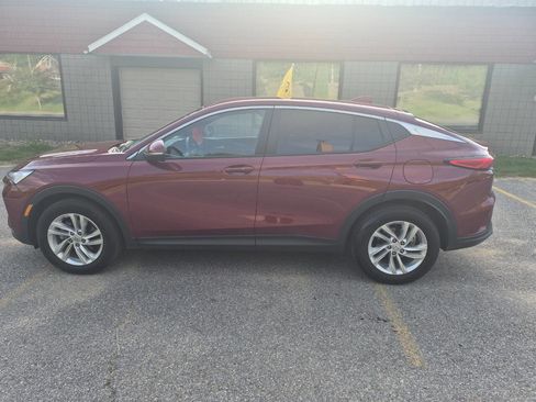 Used 2025 Buick Envista Preferred w/ Convenience I Package FWD image 10