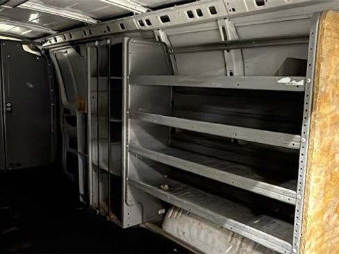 Used 2016 Chevrolet Express 2500 Work Van image 9