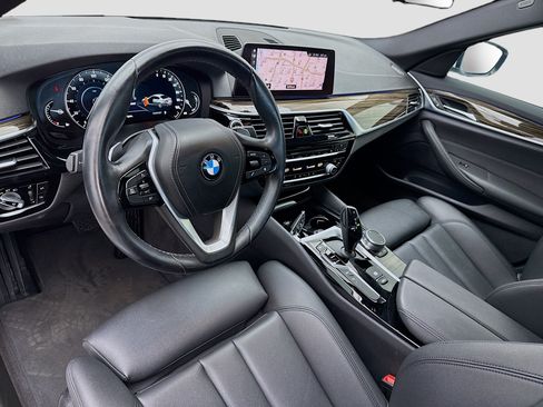 Used 2019 BMW 530e RWD image 7