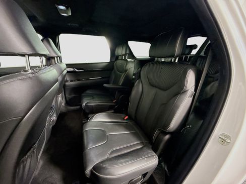 Used 2024 Hyundai Palisade Calligraphy image 25